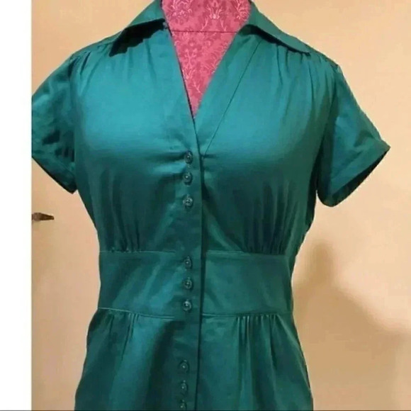 Ann Taylor Loft Outlet Green Button Down Top Sz 4 - Picture 2 of 5